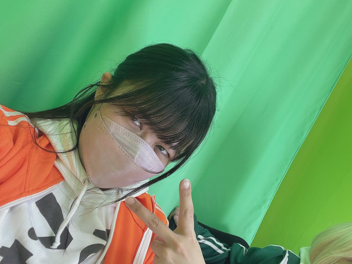 Akuaku621's tweet photo. 月1の生放送。

久しぶりのごはんさん。

豆つかみ競争をするはずが気付いたらマーブルチョコつかみ競争してました。

https://t.co/jIy6fKjeKw

#あくごはどうでしょう https://t.co/UDO2gyCJwa