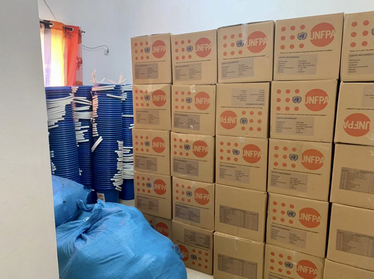 UNFPAMocambique's tweet photo. 500 additional dignity kits have arrived in Zambezia! 🇲🇿 

Distribution to begin this week in cooperation with Government of Mozambique to support women and girls affected by #TropicalStormAna ✊🏽👭🏾 

Obrigada @NorwayInMoz for your funding support 🙏🏽✨ https://t.co/MZJuDQYIIK