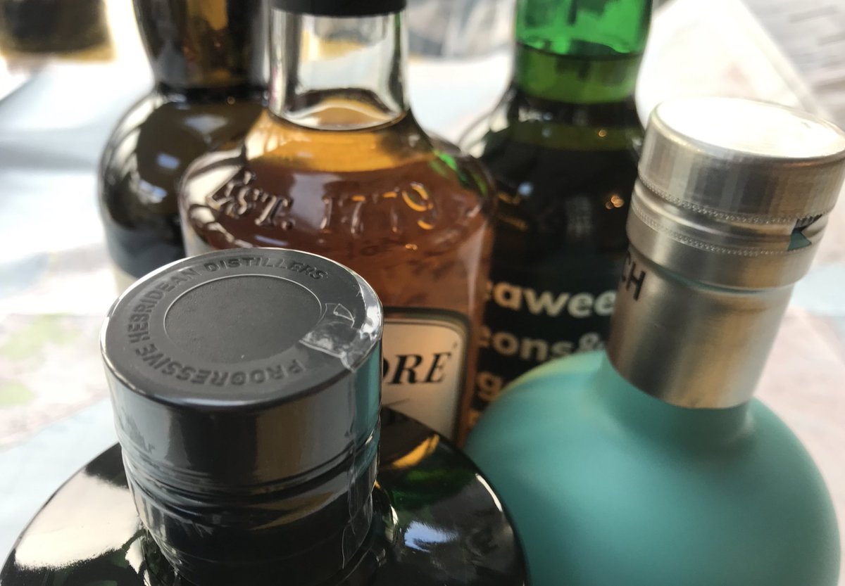 _GWWC_'s tweet photo. Thanks @MasterOfMalt for the astounding service! Ordered on Friday and arrived on Monday, 3 days earlier than expected! Looking forward to Islay night and our first Great Wee Whisk(e)y Club :) #whisky https://t.co/odzI92b4ov