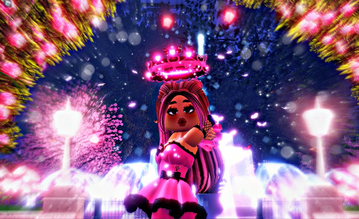 aurroses's tweet photo. 300k diamonds giveaway !!
( 3 winners )

• just follow @Rhxeaaa and like
#royalehigh https://t.co/2HOTIXkijA