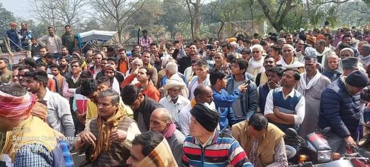 surendradwaba's tweet photo. आज लखनऊ से अपने विधानसभा बैरिया में आने के बाद जो उत्साह, स्नेह,सम्मान और आशीर्वाद हमे प्राप्त हुआ इसके लिए मैं आप सभी देवतुल्य जनता जनार्दन का हृदय से आभारी हूँ।। https://t.co/pcVO2bZ9Pa