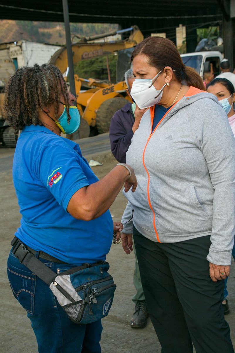 #8Feb ||🔴Protección al personal ➡️.<a href="/Supra_Ccs/">Supra Caracas</a>. Trabajo progresivo y necesario para el beneficio de quienes se despliegan a diario, por una Caracas más limpia y ordenada.
➡️.<a href="/gestionperfecta/">Carmen Meléndez</a>
➡️.<a href="/Joselopezpsuv/">José Alberto López</a> 
➡️ #SupraCuidaCaracas 
➡️ #caracasecológica 
➡️ #DeZurdaTeam