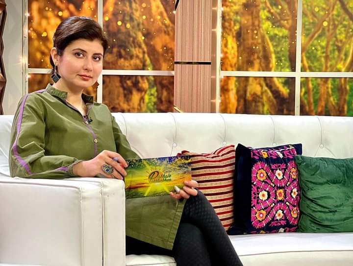 RahmanRahii's tweet photo. Invited as guest in program pakhair pukhtunkhowa with Najiba Faiz at @HUMPashto1. Highlited various pressing issues specifically education and promotion of science culture! https://t.co/jRub4olj2D