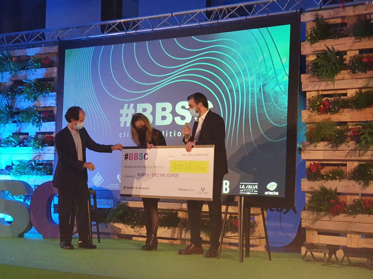 masterMBAe3's tweet photo. 🆕Hace poco tuvimos la suerte de poder hablar con Mario del Río, alumni del @mastermbae3 y CEO de Roseo, la startup ganadora del 1º premio #BBSCAwards 2021.
Entrevista en el #blog➡️https://t.co/A0SuHXbPNT
#upv #ehu #Roseo #entrevista #energiarenovable #master #emprendimiento https://t.co/BIZHN039rB