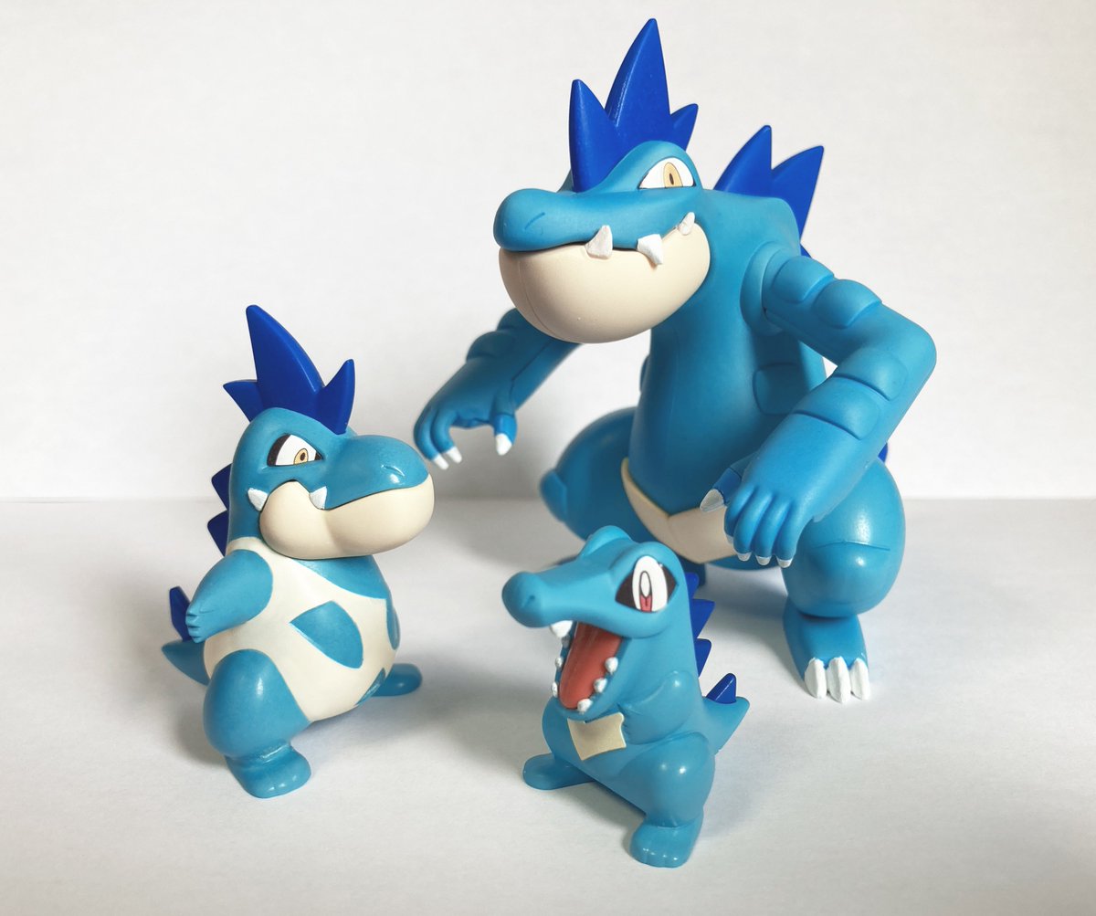 ポケプラのオーダイル進化セットを色違いに塗装しました！ 初の後ハメ