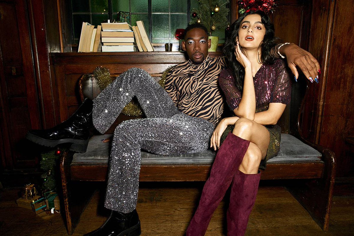 TheChicGeekuk's tweet photo. I wrote this for https://t.co/I2KCQl25an
Crossing the floor: why more men are gravitating towards the glamour of the womenswear department.
https://t.co/mRKXhn74kp #contributingeditor Thank you to @theverysimong  &amp; @ChrisHobbs_  #menswear #trends #fashiontrends #style # #fashion https://t.co/l7OQoFRPtN