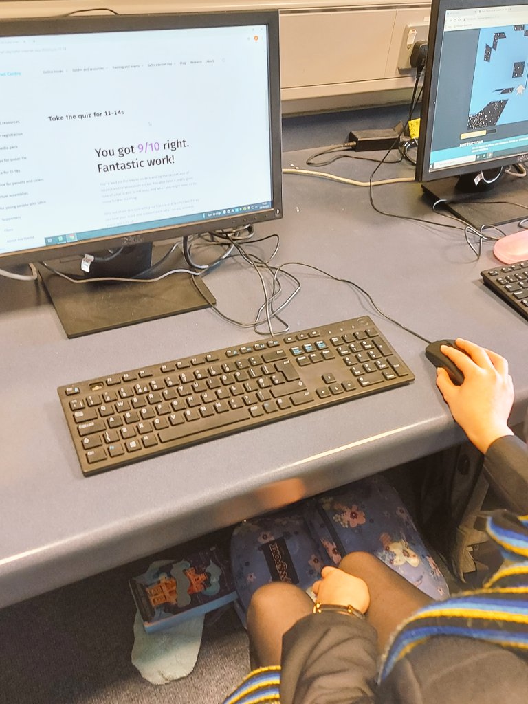 slgict's tweet photo. Year 8 enjoying Safer Internet Day! #SaferInternetDay2022 #allfunandgames https://t.co/khecH52mp4