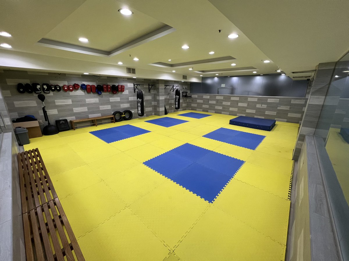 combat_jj's tweet photo. ⚠️صالتنا الجديدة..
👊🏻 كومبات جوجيتسو
اسلوب القتال الشامل
📍 معهد الاصلاح الصحي/الروضة
💪🏻نقبل من ١٠ سنوات
✅أول يوم مجاناً
💳 اشتراكنا:
٥٠دك للكبار
٣٠دك للشباب
🥋خبرة ٢٠ سنة
.
#كومبات_جوجيتسو #جوجيتسو   #الكويت #دفاع_عن_النفس #فنون_قتالية https://t.co/Db24lcwL7s
