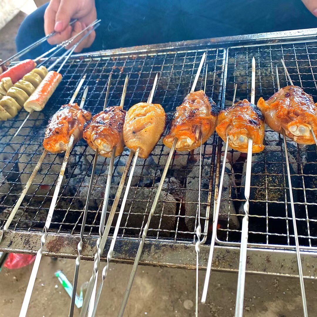 yyyyyym_m's tweet photo. 少穿点 奶都看不到了～ https://t.co/ibQu3YViVl
