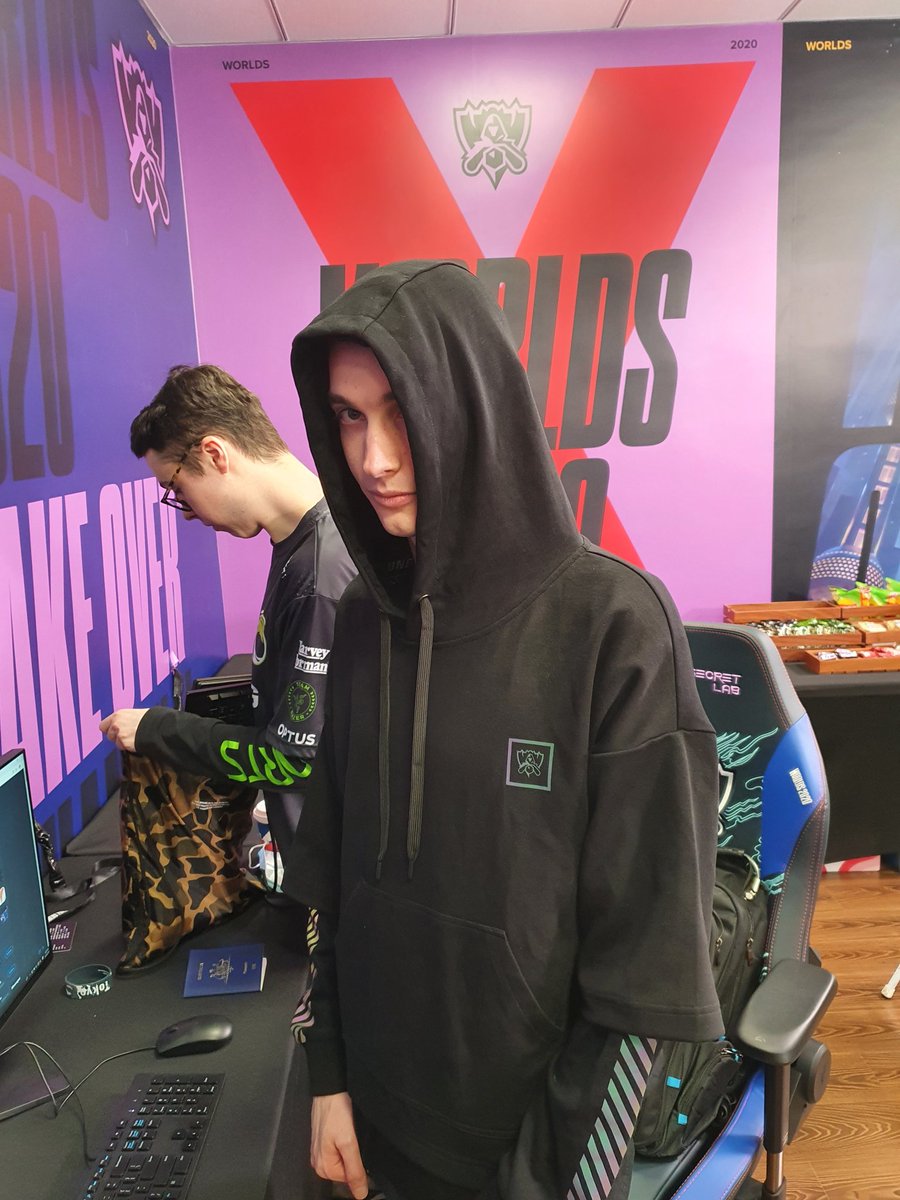 TopoonLoL tweet media