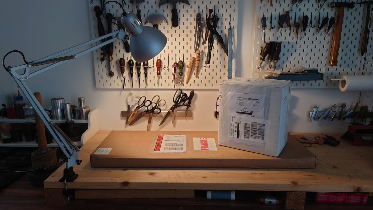 coaster_crypto's tweet photo. The mailman rang ❤️ and brought some supplies for my #cryptocoasters @coaster_crypto while working on their. #NFT version
Any guesses what that might be? 🤷 https://t.co/SoYaXxylg1