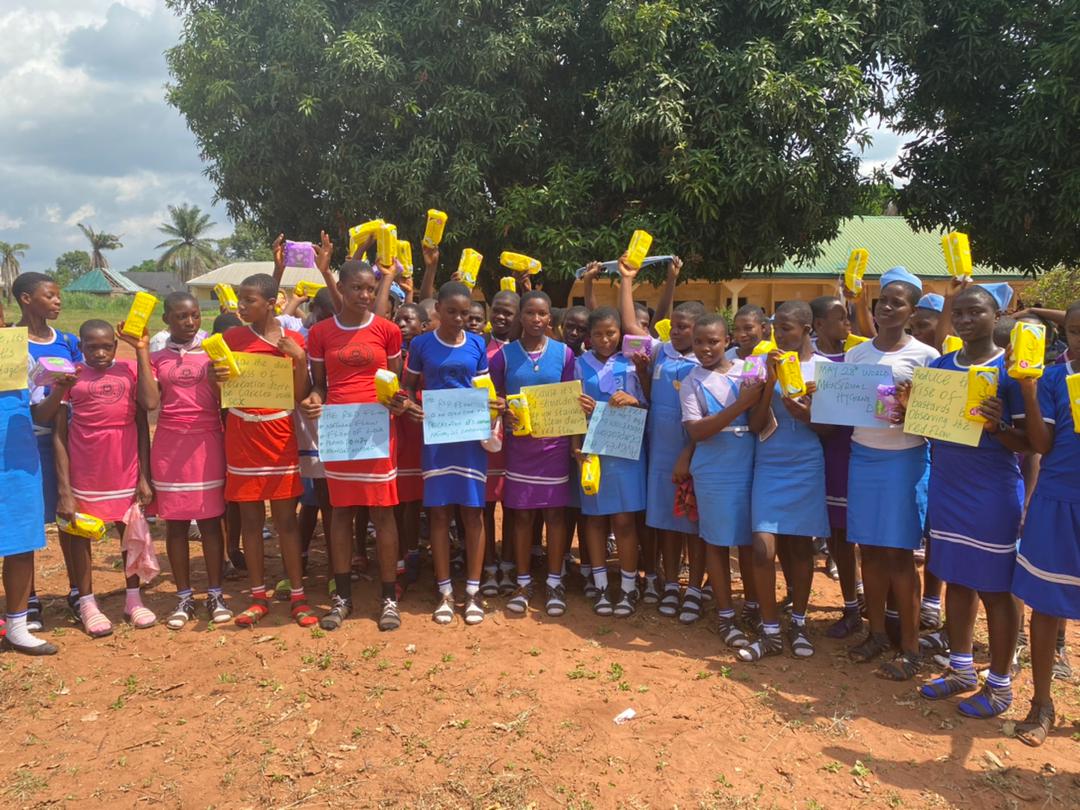TownCrierAfrica's tweet image. #GivingTuesday 

You can donate to @TownCrierAfrica #Project5000Girls Pad Drive throughout this month

We are collecting donations of reusable &amp;amp; disposable pads, tampons &amp;amp; menstrual cup. 

You can also our #Cub100, Kindly fill this form to be part of it: forms.gle/oAPY2txhMiEGA4…