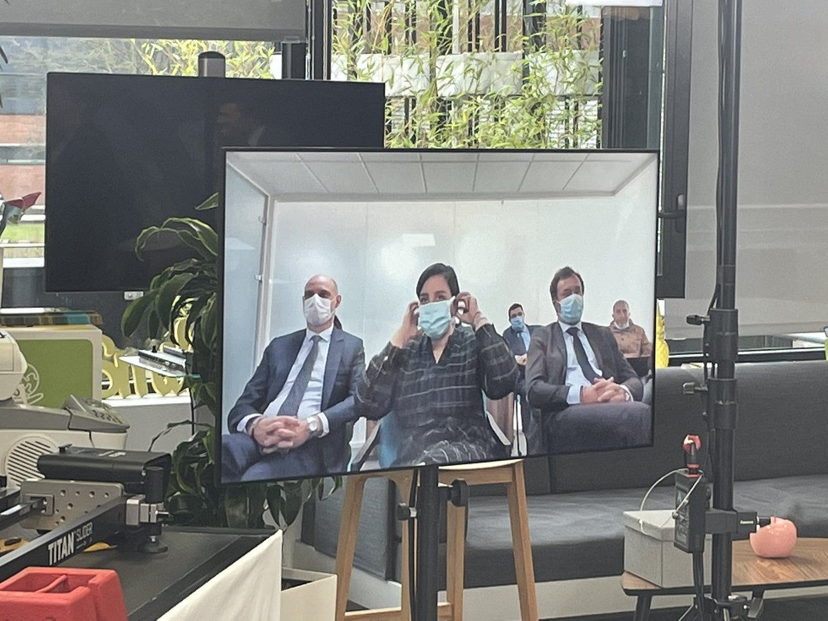 SabrinaSoussan's tweet image. Depuis Lille et connectés avec les collaborateurs de @suez pour échanger et commencer à construire ensemble l’avenir de notre entreprise. At Lille, North of France, connected for the 1rst webinar with all @suez as we begin to build our company’s future together. 
#SUEZ4Tomorrow.