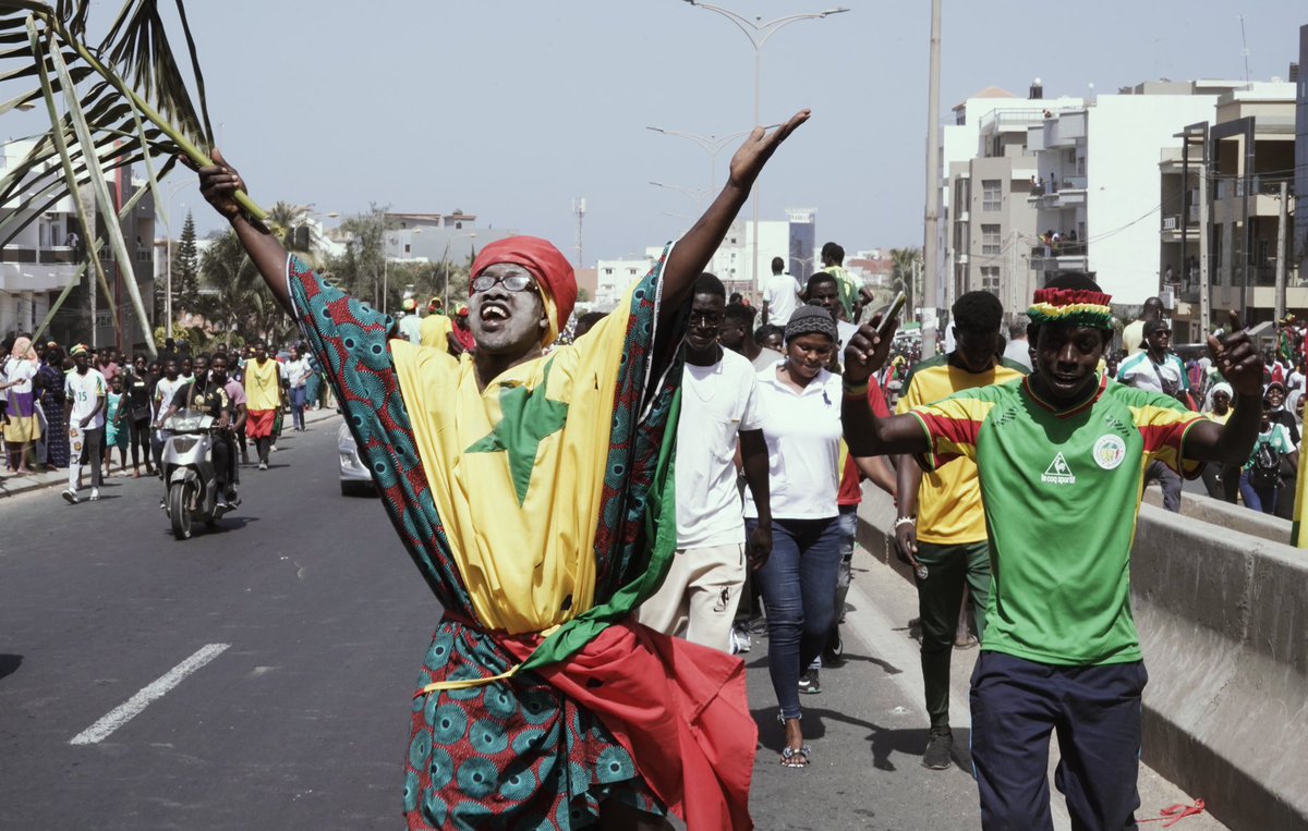CElvalide's tweet photo. Une très grande fierté pour le peuple Sénégalais de voir les lions nous amener la coupe.Senegal Dakar,  célébration de la coupe. You will see more images. 
Cherif Khoury  #AFCON2021 #mankowutindamli -#Senegal #teamsenegal #Gainde #LionsDeLaTeranga https://t.co/AMn2x8PeJL