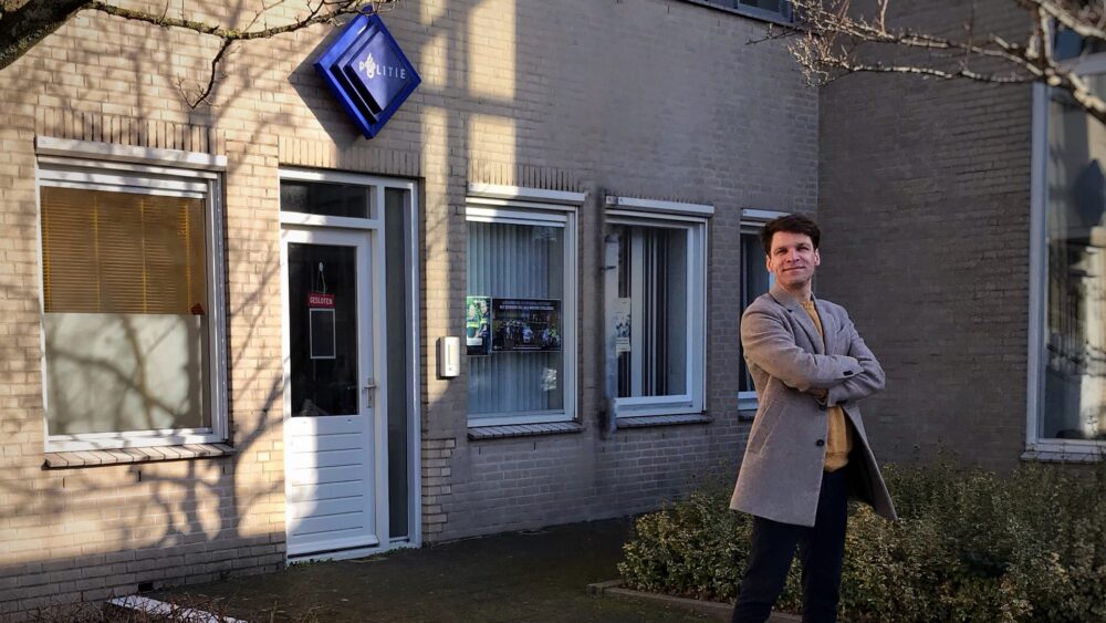 D66 gaat voor spreekuur wijkagent - deteyding.nl/d66-gaat-voor-…