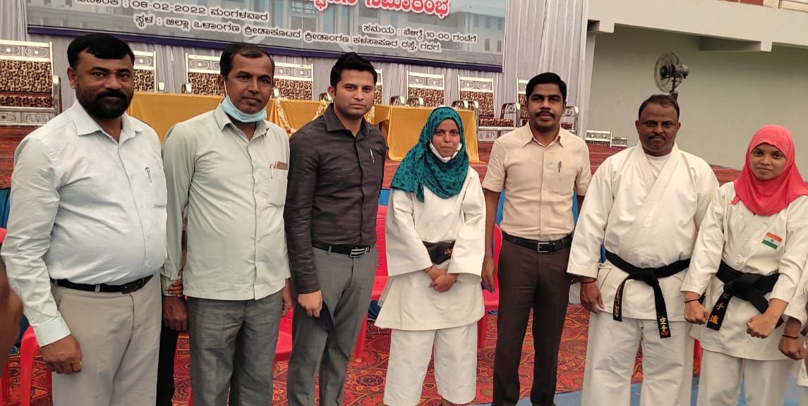 DO_bcwd's tweet photo. ಓಬವ್ವ ಆತ್ಮ ರಕ್ಷಣಾ ಕಲೆಯ ಕೌಶಲ್ಯಗಳ ತರಬೇತಿ ಕಾರ್ಯಕ್ರಮದ ಉದ್ಘಾಟನೆ ಸಮಾರಂಭ https://t.co/RT69eYA3P0