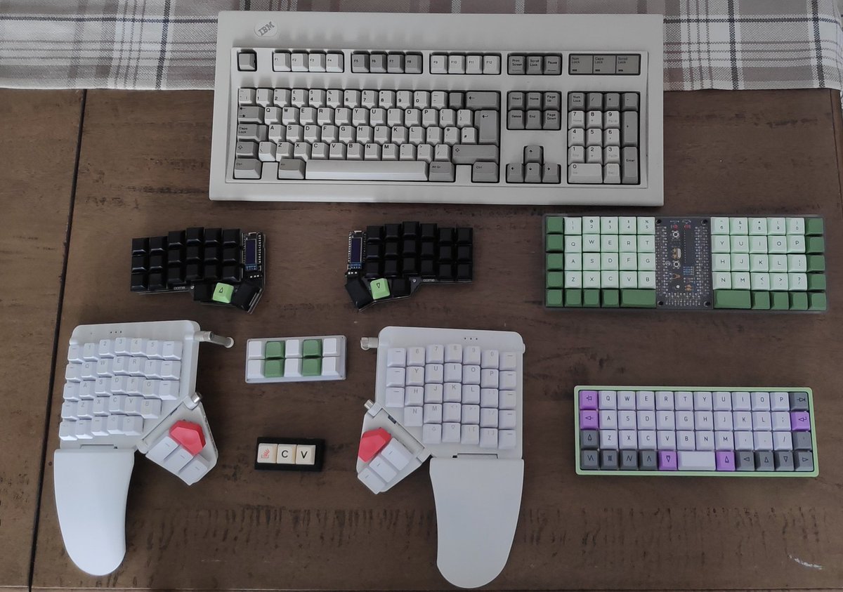 stuh84's tweet photo. All the keyboards in one shot. I may have a problem. https://t.co/3HSLpfPDzq