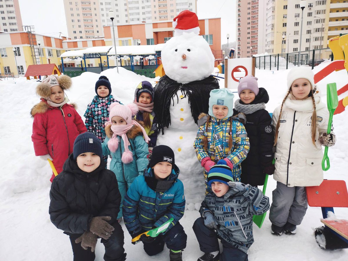 Снежные фантазии юных скульпторов!