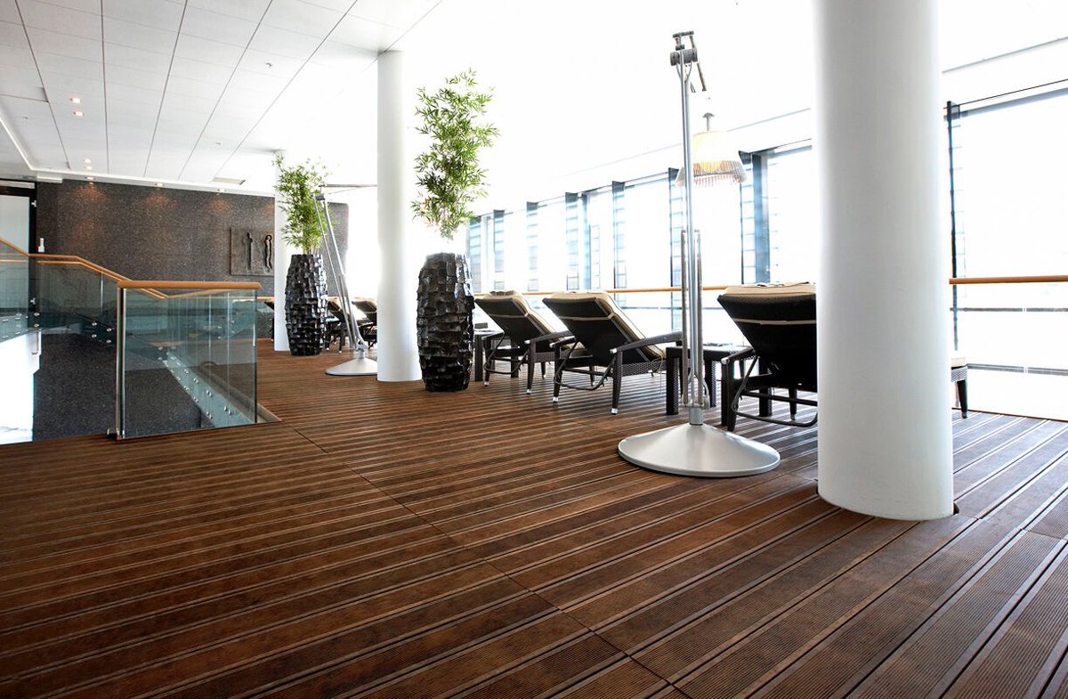 Kebony für den Innenraum? Na klar…Das Farris Bad Spa Hotel in Vestfold vermittelt einen Eindruck von Transparenz und ist ein Botschafter nordischer Architektur und Handwerkskunst. Kebony Character wurde hier als #Bodenbelag eingesetzt.

Wer: Halvorsen &amp; Reine