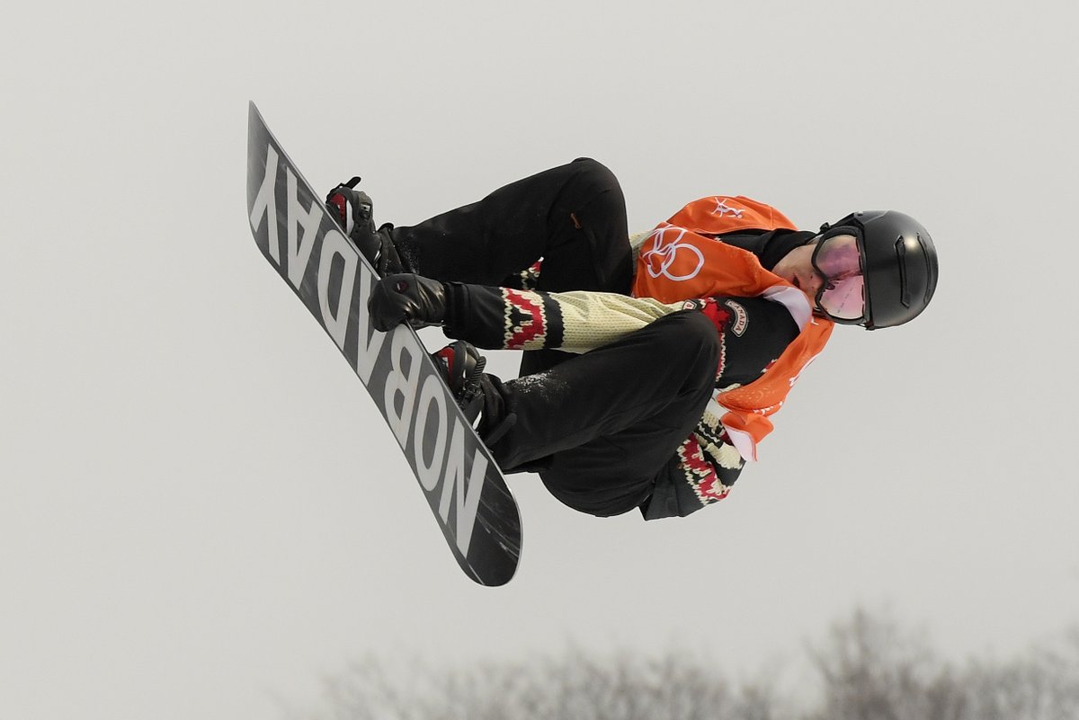 HistoriasdlosJJ's tweet photo. Ayer ganó el oro en #Beijing2022 en la prueba de #snowboard modalidad de #slopestyle el rider canadiense #MaxParrot, protagonista de una lucha personal para superar una grave enfermedad. Recordamos la entrada que le dedicamos: https://t.co/k6gX4jI1j3 https://t.co/SzJEJ3SjOO