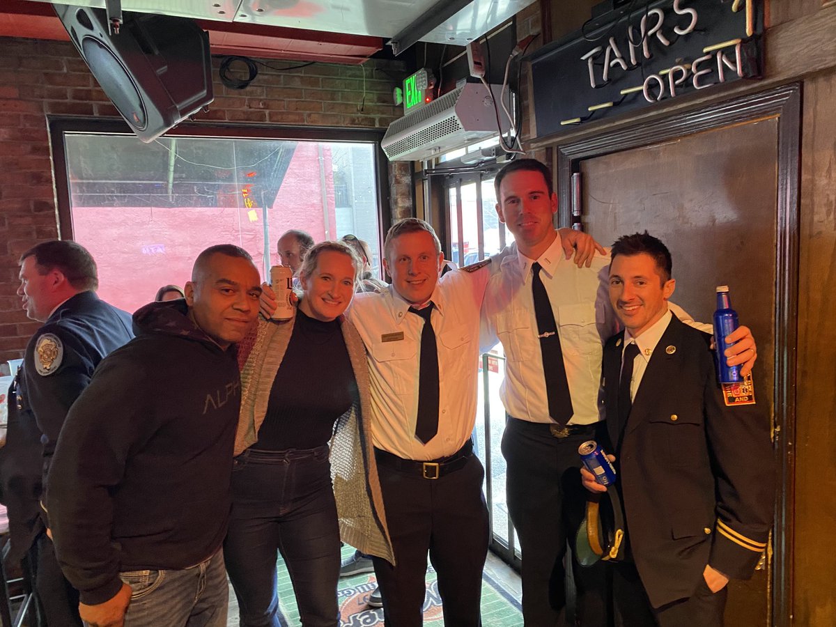 fdjackso's tweet image. So proud of these 4, 2 captains from DCFD, a lieutenant from Anne Arundel and a lieutenant from Fdny all tremendous officers! All@past members of AACoFd class 43!