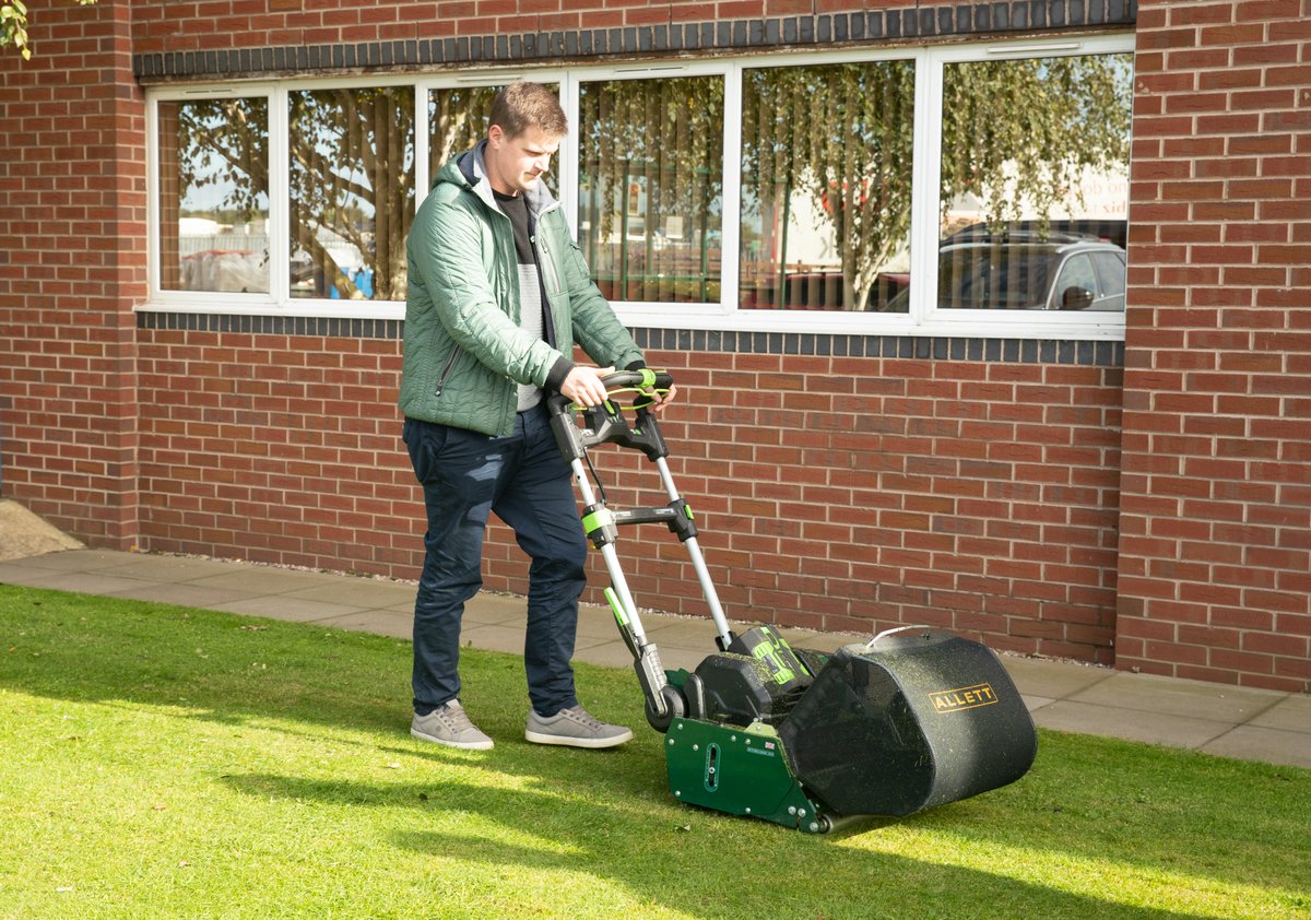 AllettMowers's tweet photo. Our Swedish dealers @Jordelit testing our Stirling outside Regal House during their visit to our factory #allettmowers #stirling #batterymower https://t.co/H1QblHCRMh