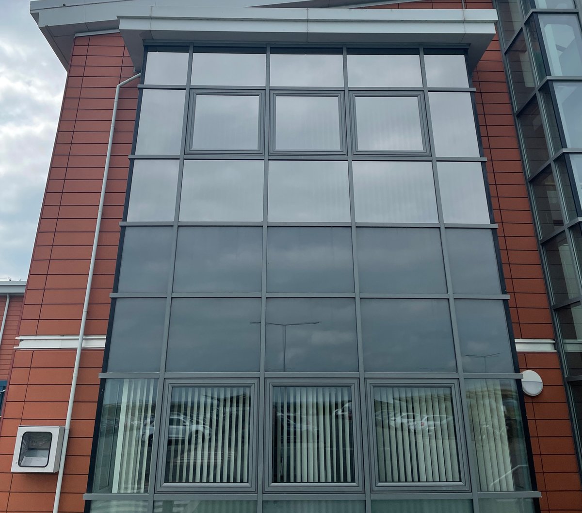 Do you want privacy but don't want to close your windows or blinds?
lustalux.co.uk/our-work/why-c…
#privacy #privacywindowfilm #security