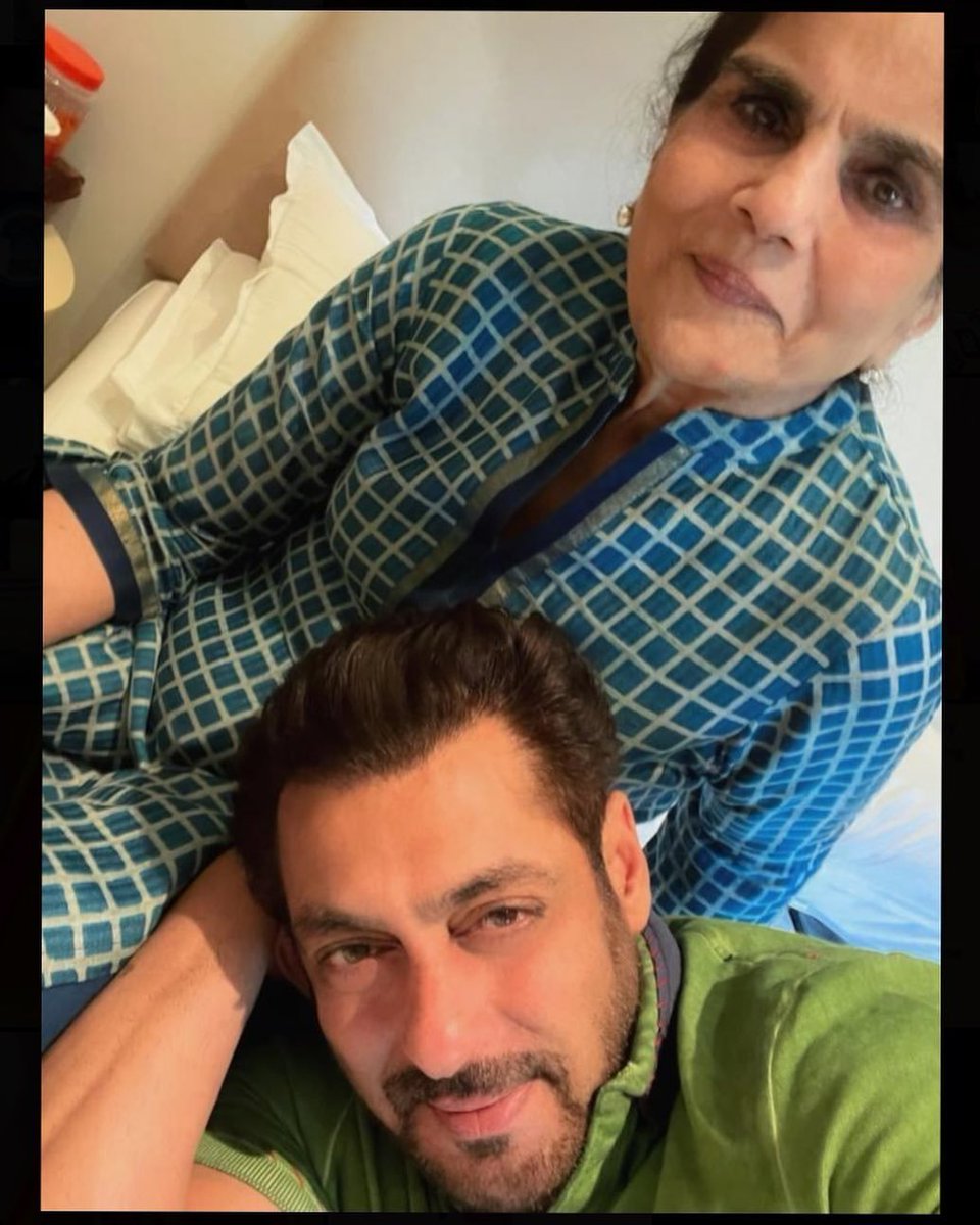 bombaytimes's tweet photo. Maa ka beta ❤ @BeingSalmanKhan shares a lovely picture with mommy dearest!

#salmankhan https://t.co/7szXrpaj2N