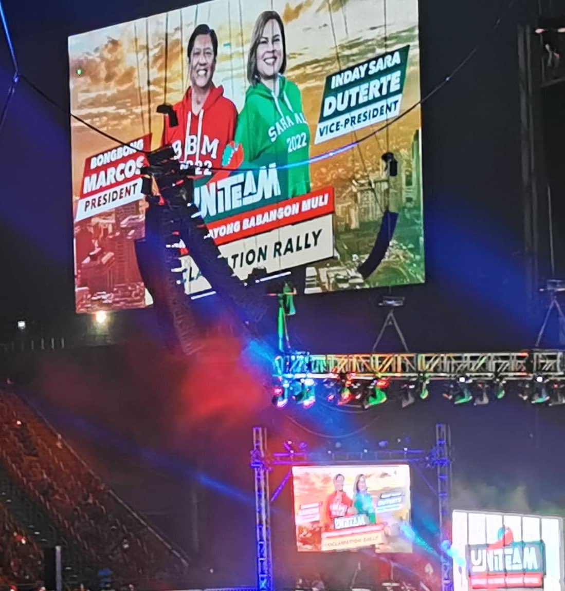 tatzz__'s tweet photo. Exact headcount sa Philippine arena for bbm-Sara proclamation rally 26,959 as of now.❤️💚

#Toni 
#UniTeamSaArena 
#MahalinNatinAngPilipinas
#UNiTeamBBMSARA https://t.co/wlkrDYOnBP