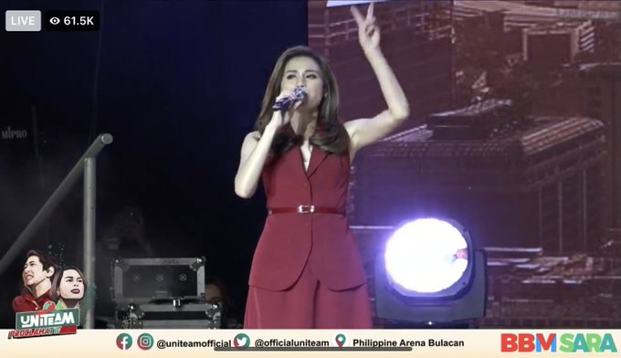for__keeps's tweet photo. Ms. Toni Gonzaga is in her elements tonight and has been officially declared as the Unbothered Queen! 👑

#UNiTeamBBMSARA 
#UniteamPHarena2022 
#BangonBayanMuli 
#MahalinNatinAngPilipinas https://t.co/XcCDC1871v
