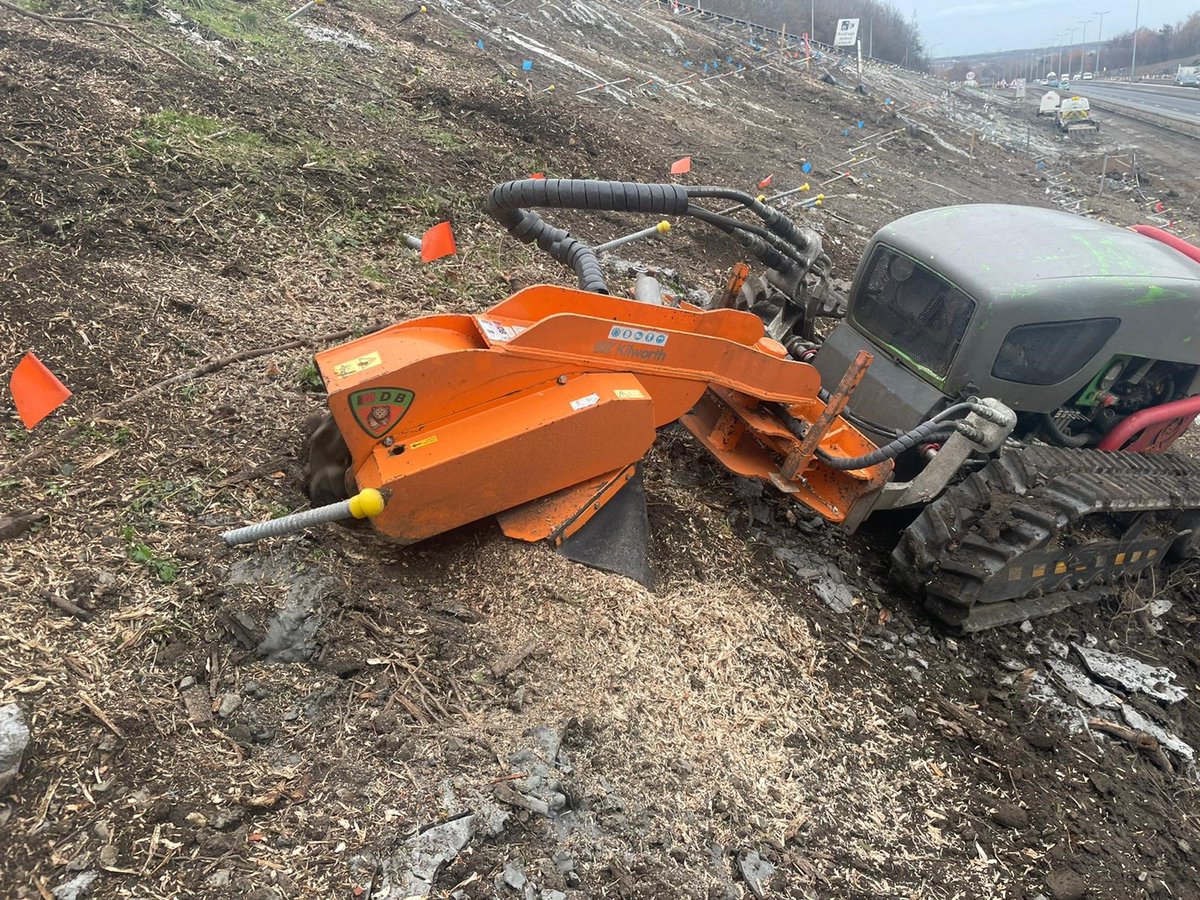 ATMLtd's tweet photo. This was a challenging job undertaken recently for @CostainGroup due to the angle of the embankments, but our Green Climber made light work of the task with our MDB Stump Grinding attachment.
https://t.co/JUFgdHlLCD
#highwaysmaintenance #stumpgrinding https://t.co/pGfXjKhWe5