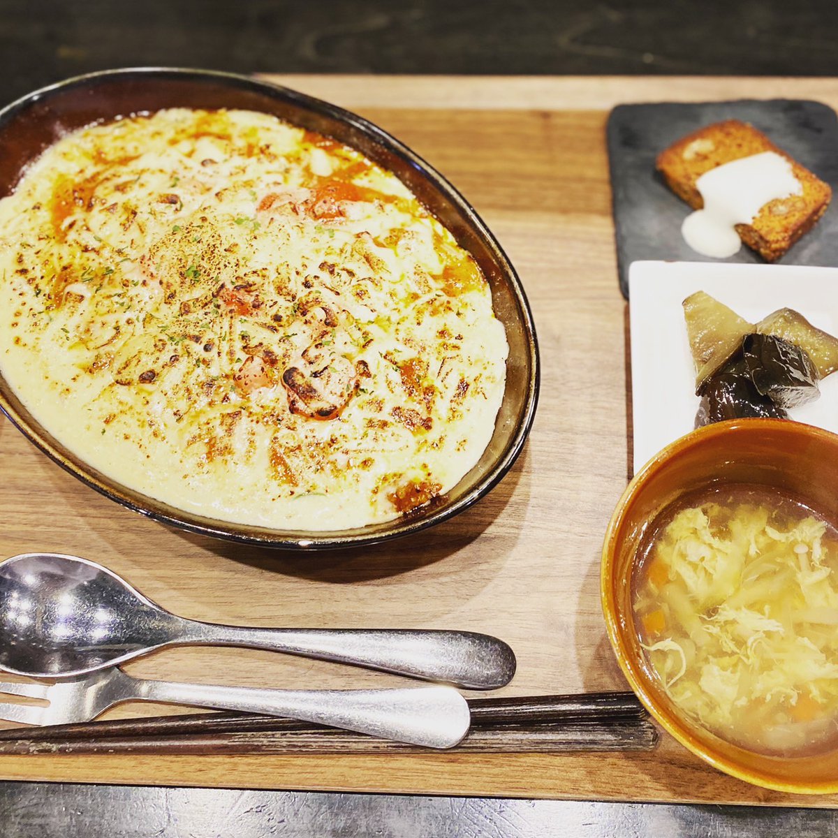 zectkanribu's tweet photo. 事務所が寒かったので　#Atacucafe さんにて温かいメニューをオーダー　ボリューム満点ドリアにしてくれました🍴
食べ過ぎたぁ～
#おいしいものだいすき
#神保町
#ゼクト
#zect https://t.co/NTYjPBNBHP
