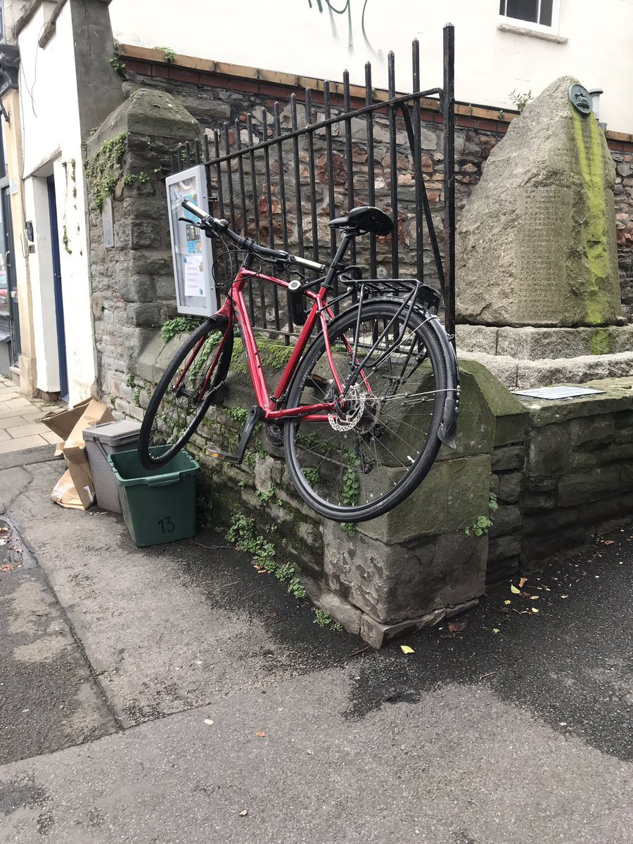 Chandos Road DESPERATELY needs a bike rack.....

The children who cycle to my workshop can’t hoik their bikes on to railings to keep them safe.

<a href="/BristolCycling/">Bristol 🧡 Cycling</a> <a href="/MarvinJRees/">Marvin Rees</a> <a href="/SustransSouth/">Sustrans South</a> <a href="/BristolCouncil/">Bristol City Council</a> <a href="/Lansdownrdbs6/">ChandosNews</a> <a href="/ChandosNeighbo1/">Chandos Neighbourhood</a>