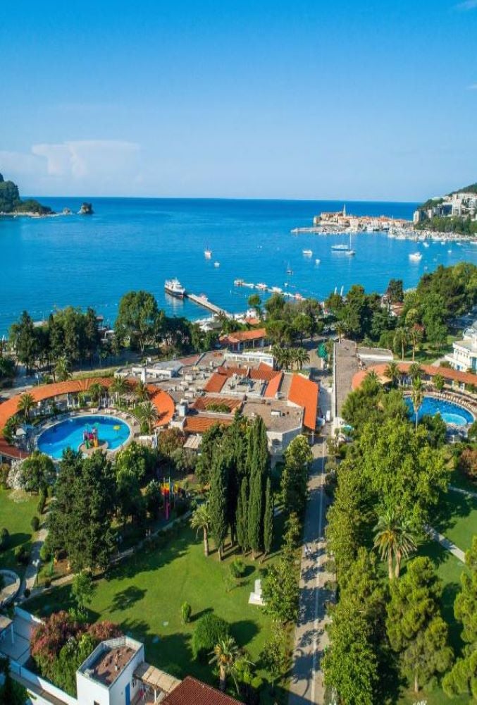 firstminute1's tweet photo. HOTEL SLOVENSKA PLAŽA- BUDVA
🎯RANI BUKING POPUST – ZA REZERVACIJE 01.02.-01.03.2022.+ DETE DO 10g letuje BESPLATNO
❗️VAŽI SAMO ZA SMEŠTAJ U DVOKREVETNIM SOBAMA I DVOKREVETNIM SOBAMA SA POMOĆNIM KREVETOM
#Budva #summer #Travel https://t.co/sk64tVzlzc