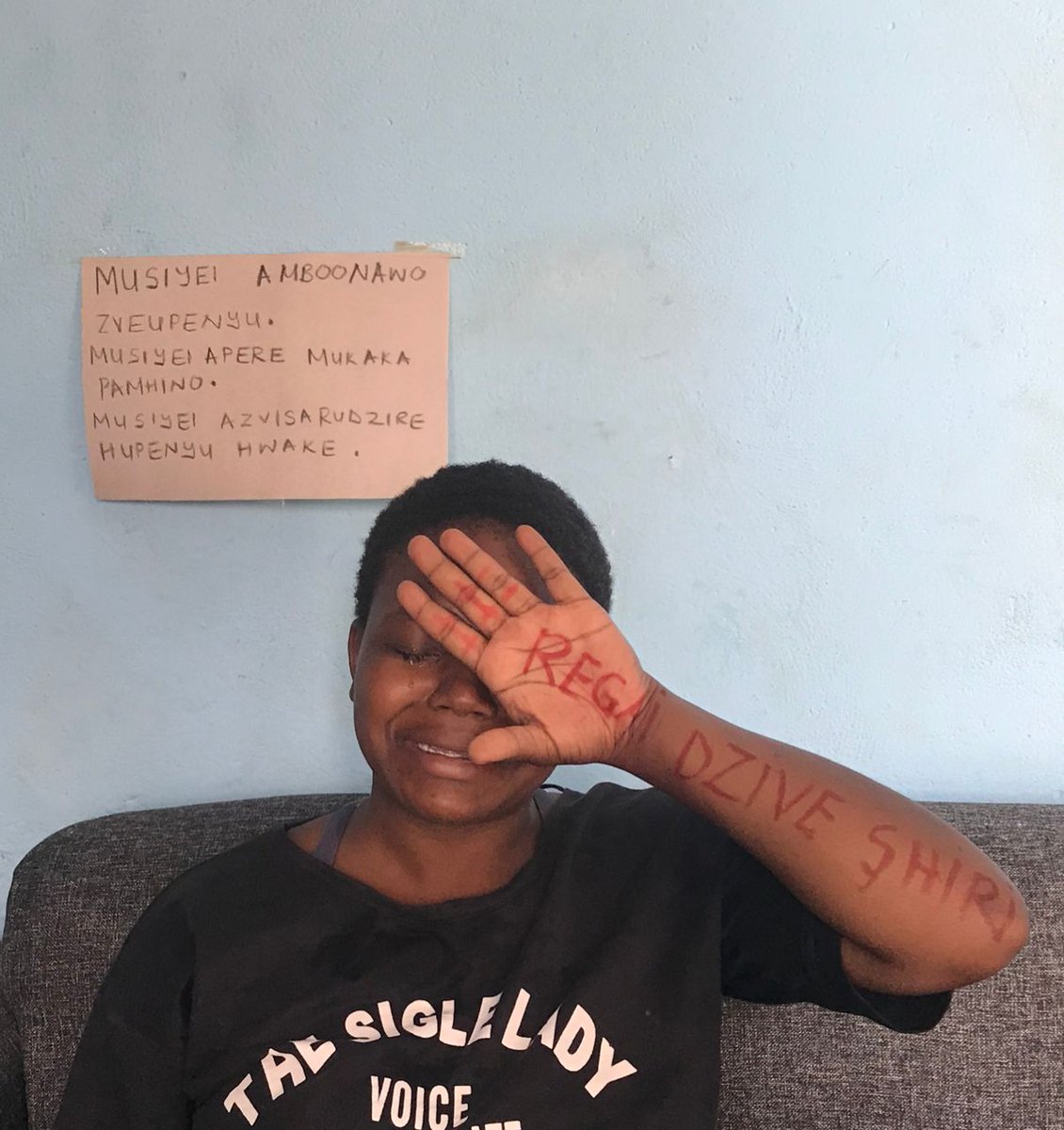WomenEmpow's tweet photo. Child marriage robs girls of their childhood and threatens their lives and health. 

#RegaiDziveShiri
#StifferPenalty4Perpetrators  

@WalpeAcademy @PachotoTribe @KarshK @UNICEFZIMBABWE @BenjaminPerks @GimacYouth @vanyaradzayi @AUBinetaDiop @PadareMen @RodneyMutombo @MtutuReg https://t.co/bCc7xkN1AJ