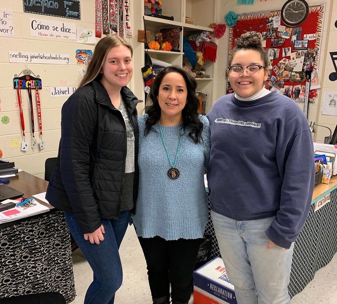 nationalbeta's tweet photo. Lexington High School Betas celebrated day one of #SponsorAppreciationWeek with cards expressing their gratitude! 🥰 https://t.co/1m7oo8J2M7