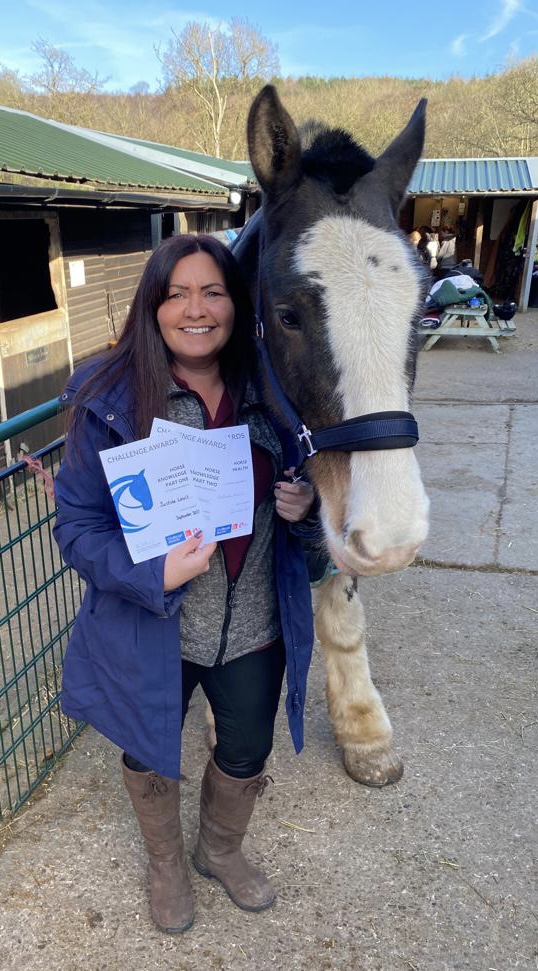 equinedl's tweet photo. Wonderful photos and a testimonial from a successful BHS student today!  Justine Lewis has completed THREE Challenge Awards with us!  @BritishHorse #equine #horsecare #horseknowledge #horses #equestrianstudies https://t.co/jAf900eQF5