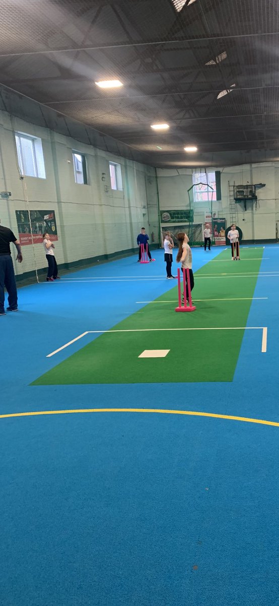 Roe_Farm's tweet photo. Year 3/4 children enjoying a morning of cricket skills coached by @CricketDerbys with some good batting,bowling and fielding on show 🏏@DCCTSuperSchool https://t.co/DfTfJg5q99