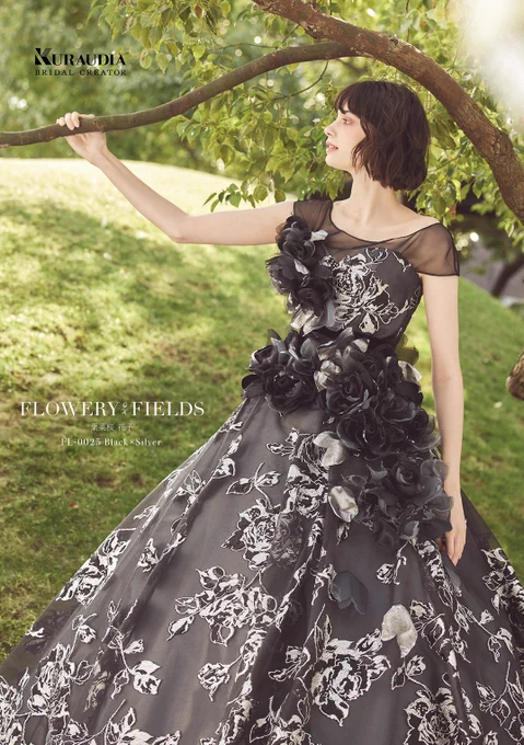 黒バラのドレス
花言葉「永遠の愛」「美」

FLOWERY FIELDS
3rd コレクション 新作ドレス
@flowery__fields 