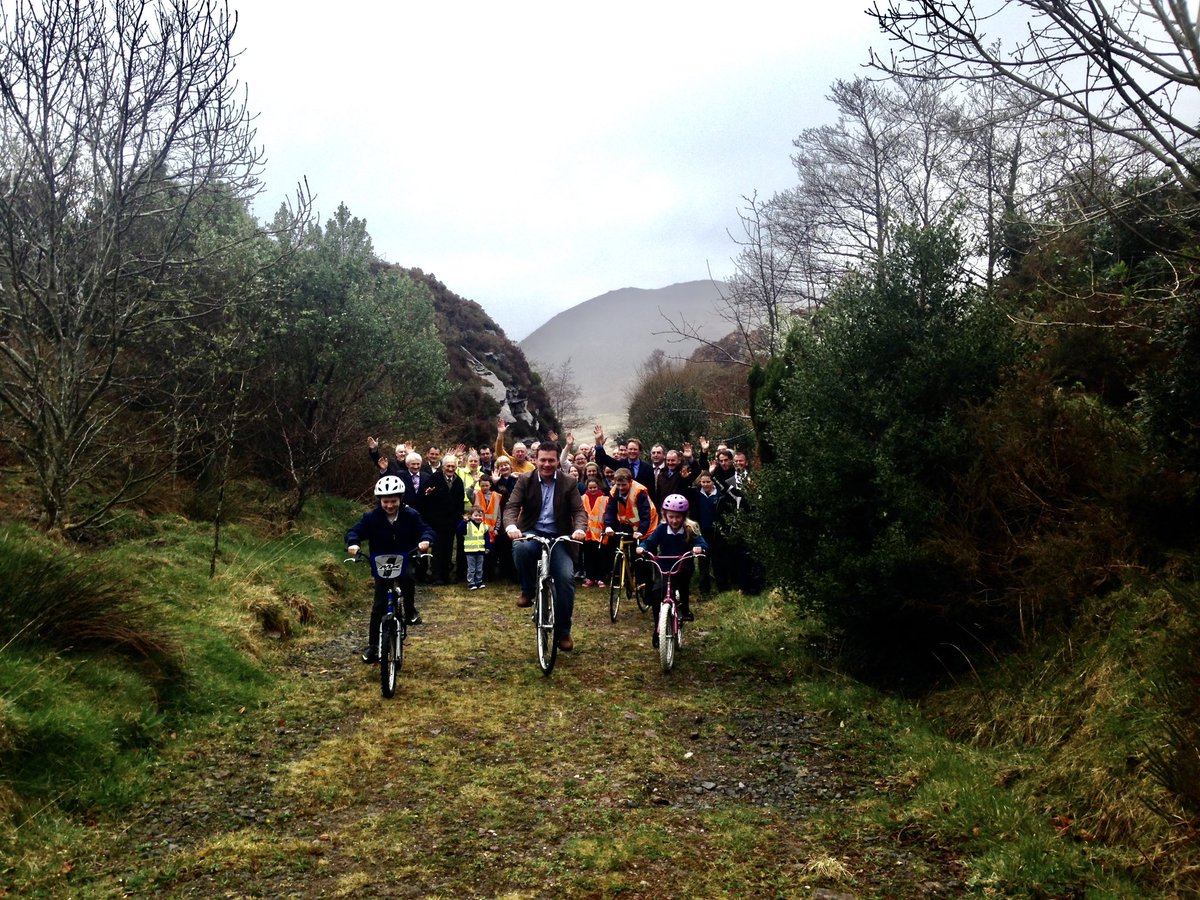 alankellylabour's tweet photo. So delighted that the Supreme Court has given the go ahead for the South Kerry Greenway. 8 years since I choose this to be an iconic greenway. I would encourage @countykerry to commence construction ASAP. Look forward to cycling over the Gleensk Valley Viaduct again!! 🟢🟡 https://t.co/YsBbiHvPMo