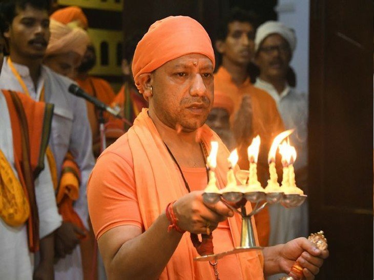 vaibhavpawarmp's tweet photo. बात में दम है...
बसंत आता है तो प्रकृति संवरती है 
और जब संत सत्ता संभालता है तो
"संस्कृति" संवरती है…!

#YogiAgain https://t.co/4cL2BRV6wl