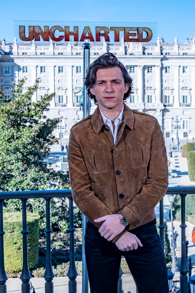 sonypictures_es's tweet photo. #UnchartedLaPelícula se presenta en Madrid de la mano de Tom Holland, Antonio Banderas y el director Ruben Fleischer. ¡No te la pierdas, exclusivamente en cines, este viernes! 💥

@PlayStationES https://t.co/J1DBrtQfZw