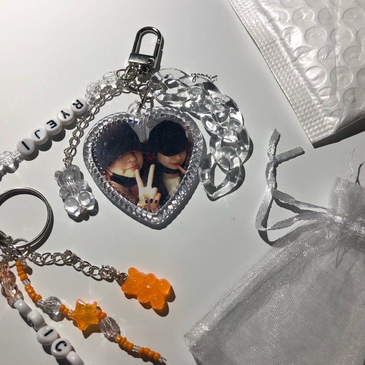 ryumaiIs's tweet photo. ━ ☻ ꒰ #itzrumails ꒱
⠀⌕ from : @jinniescarts ✷
. . . . .꒰ #jinniefeedbacks ꒱
𓂋 at last my ryeji keyrings safely arrived na po thank u so much for being accommodating and considerate w me😭 its so pretty! I didn’t expect the cute freebie too🥺 tysm! ♡ https://t.co/OISsO3TvpX