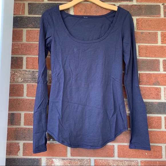 micely6391's tweet photo. So good I had to share! Check out all the items I'm loving on @Poshmarkapp #poshmark #fashion #style #shopmycloset #sollybaby #deeelle #lululemonathletica: https://t.co/C9yxdXBZuc https://t.co/I6xQRfYtNe