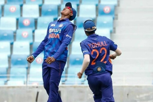 news18dotcom's tweet photo. Yash Dhull and Shaik Rasheed - the new Captain Cool and his able level-headed deputy.

#U19CWC2022
#Under19WorldCup2022
#U19CWCFinal

@gikkukrishnan writes.

https://t.co/HiLR2N6M6y https://t.co/Gd389lf2J3