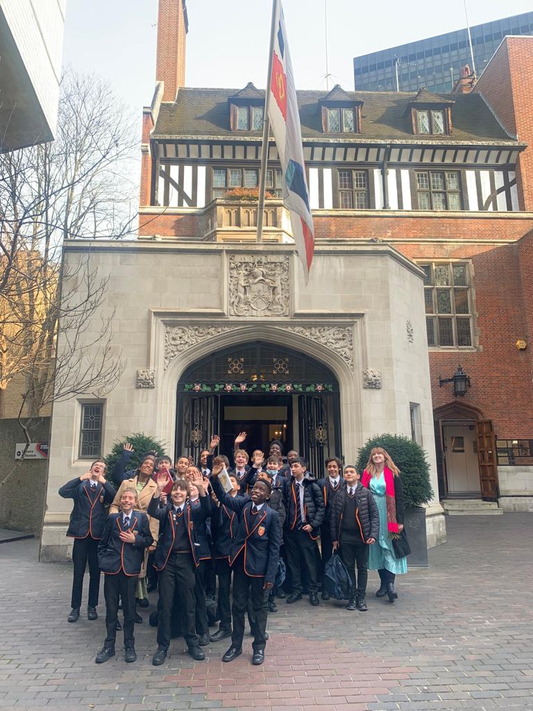 HarrisEDB's tweet photo. Read what boys wrote about their recent visit to Ironmongers' Hall, where they learned about its #history, #art, people and #politics. "An exceptional, exclusive, exciting experience," Syria, Year 9. Read more at https://t.co/cVDnNM2yCx https://t.co/4X4CI91qGO