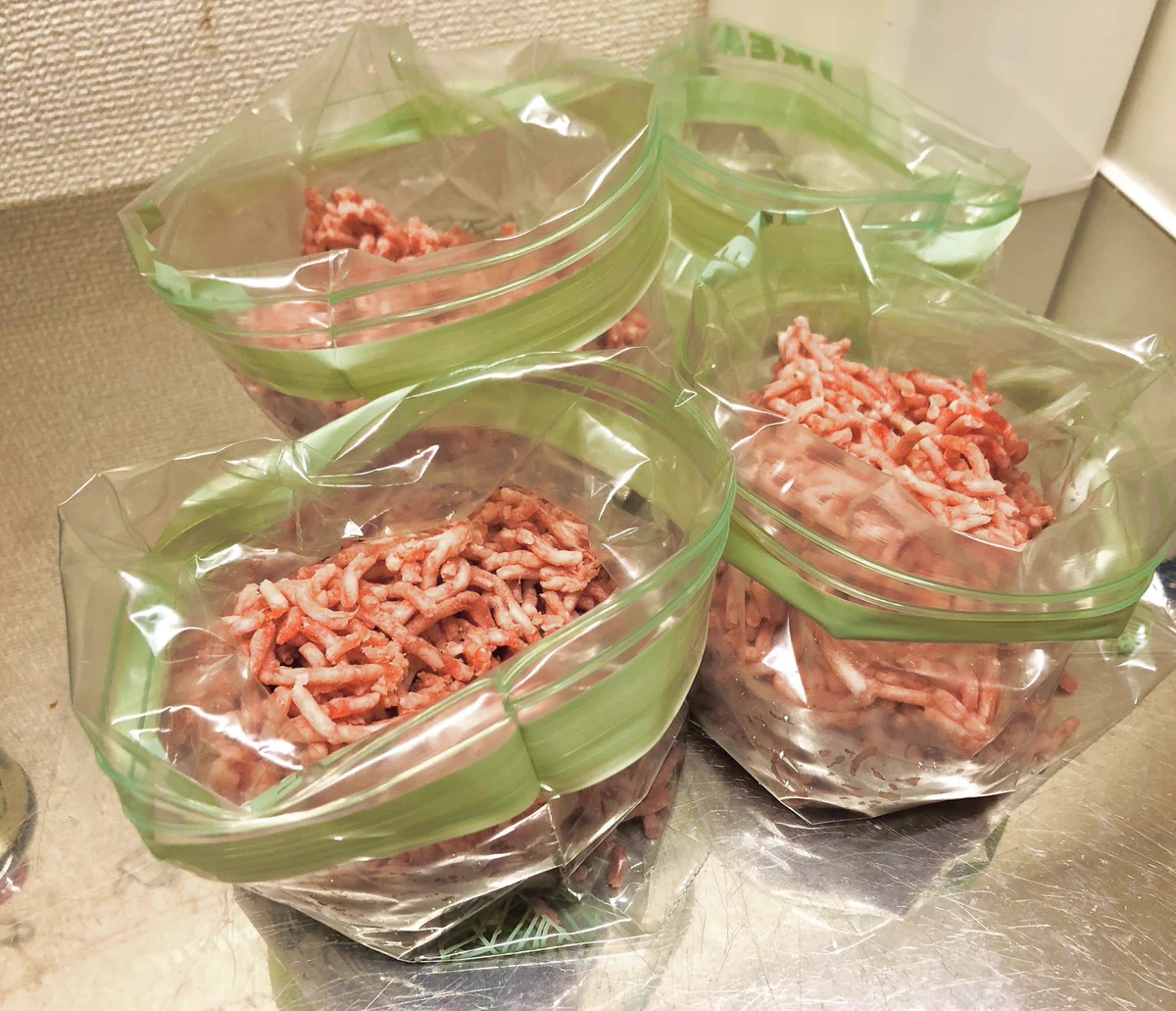 この保存の仕方は覚えておきたい！使いたいときに、使いたい分だけ使える「ひき肉」の冷凍保存方法！
