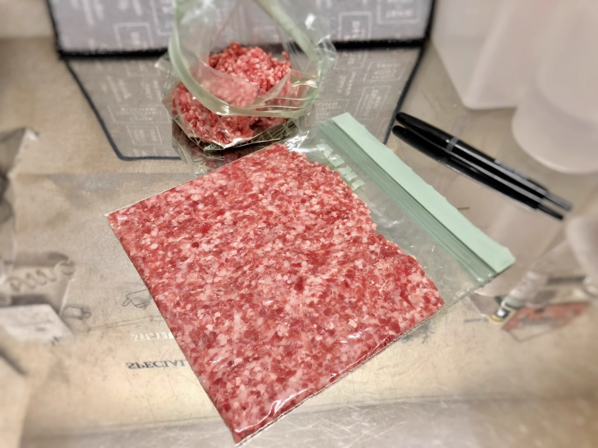 この保存の仕方は覚えておきたい！使いたいときに、使いたい分だけ使える「ひき肉」の冷凍保存方法！