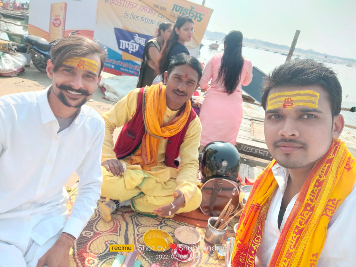 SatyarthRTiwari's tweet photo. प्रयागराज संगम स्नान 🙏🏻

#SatyarthRTiwari @ShubhendraSP ❤️ https://t.co/pOYyy1LfRn