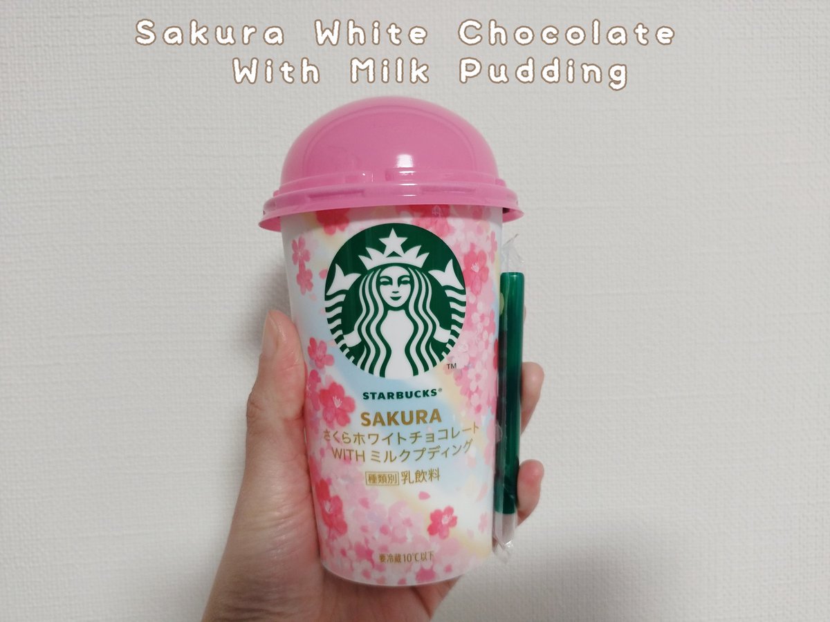 NanananiiU's tweet photo. Starbucks Sakura White Chocolate with Milk Pudding 2022 แก้วน่ารักมาก🌸 อยากให้ซากุระบานไวๆเลยค่ะ ส่วนรสชาติแนะนำสำหรับคนที่ชอบนม และพุดดิ้งค่ะ แต่ส่วนตัวไม่ถูกปากเท่าไหร่ ราคาแก้วนี้ ¥236 ห��ซื้อได้ตามร้านสะดวกซื้อ @aroii @Kin24hrs @kintiew360 @GinVVhan https://t.co/xYs88qhgYO